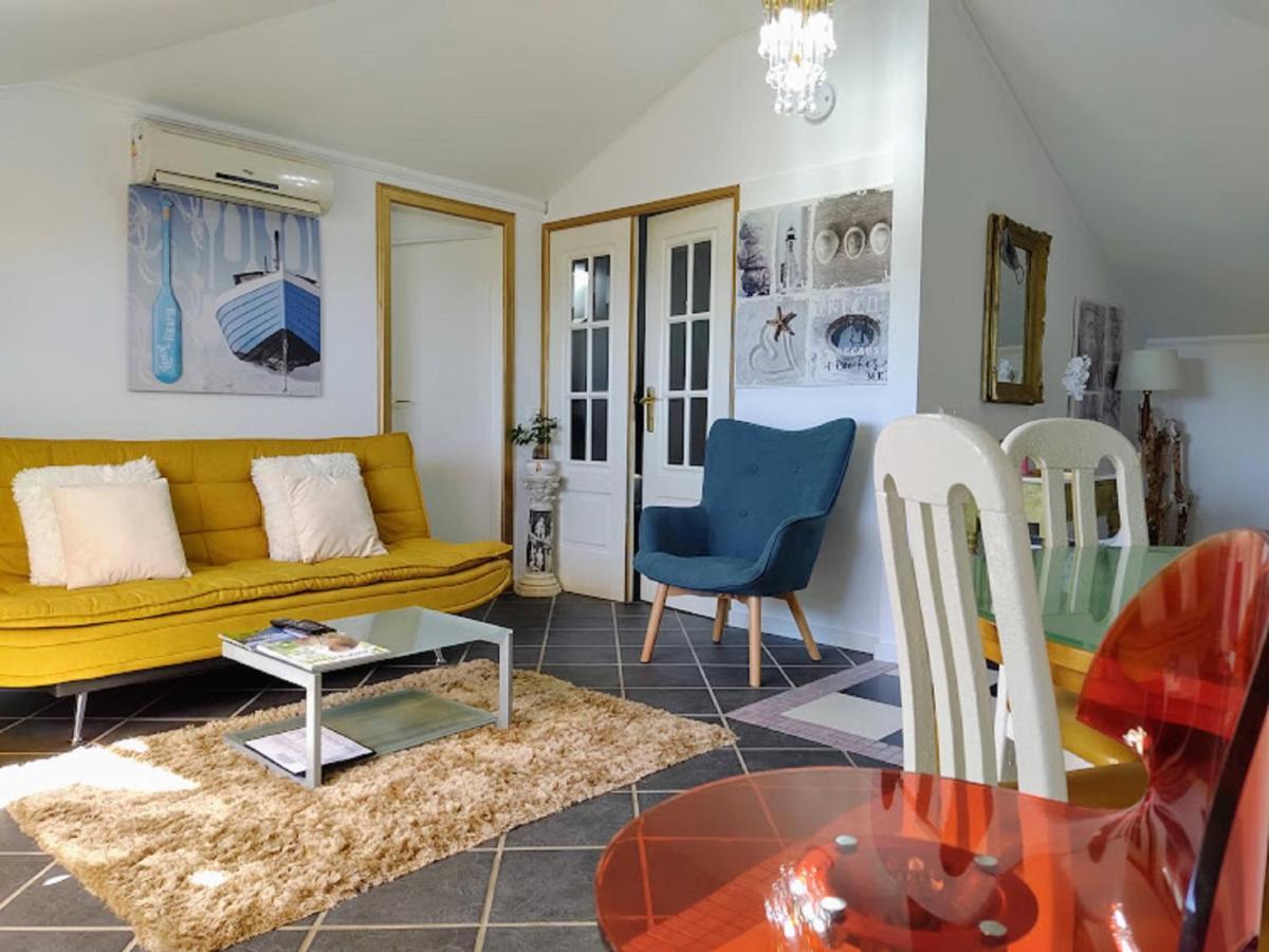 Апартаменти Attic Bay Камара-де-Лобуш Екстер'єр фото