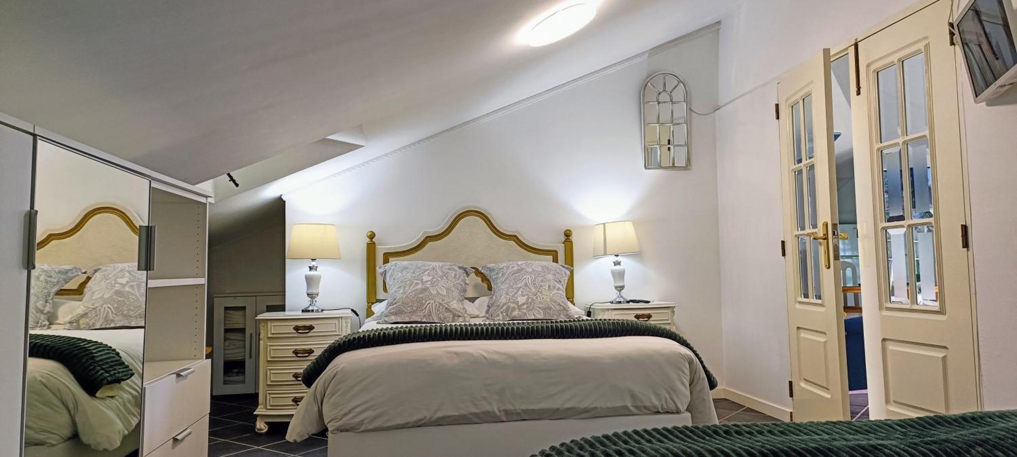 Апартаменти Attic Bay Камара-де-Лобуш Екстер'єр фото